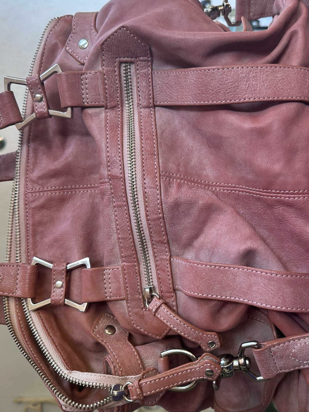 🔥👜 Junior Drake Dusty Rose Leather Bag -- this bag understood the assignment💅 - Picture 16 of 16
